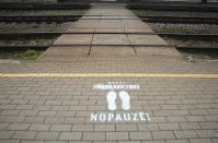 Arī Skrīveros pie dzelzceļa pārejas – jauna brīdinājuma zīme