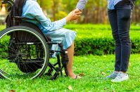 Personas ar invaliditāti var saņemt pabalstu